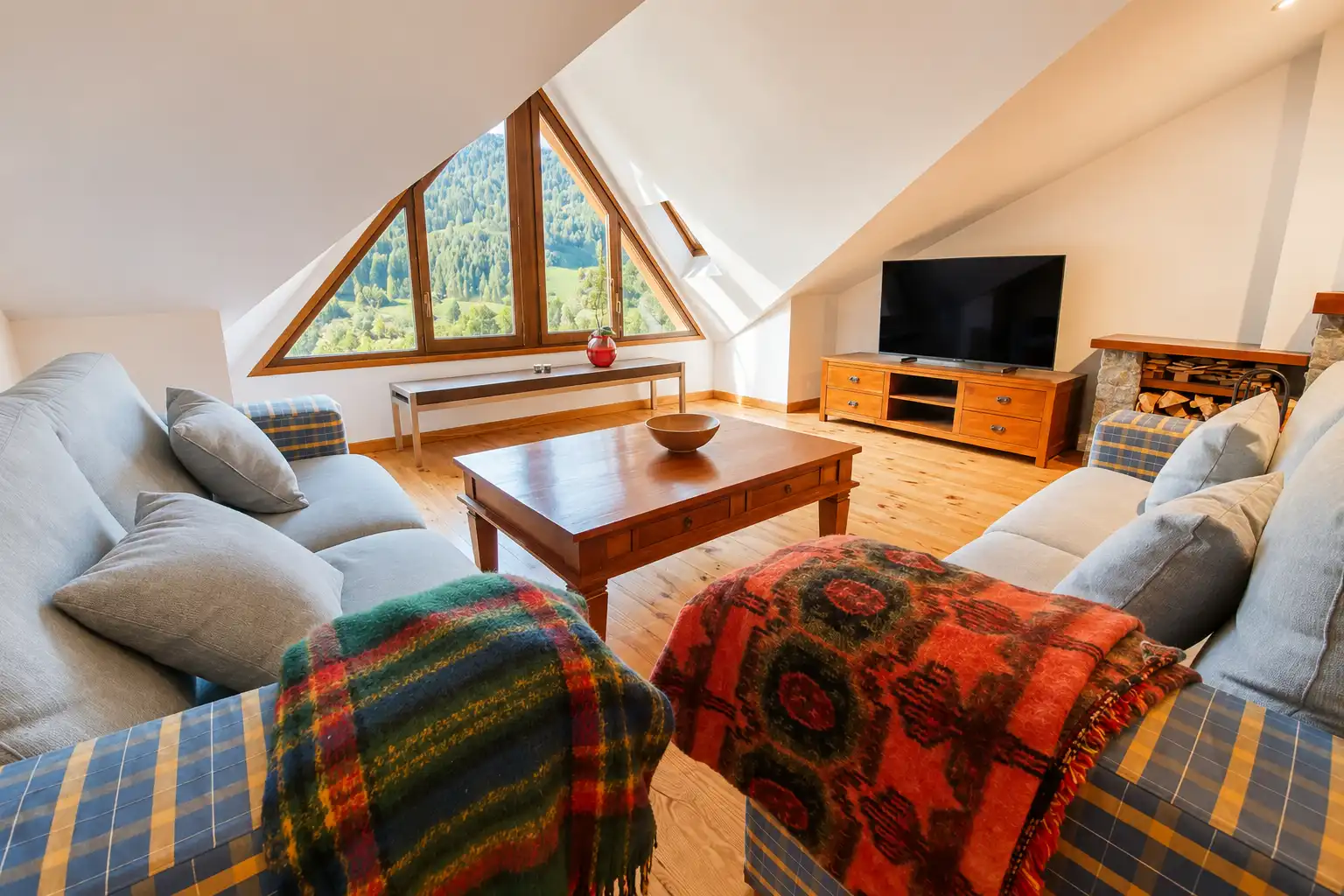 Sala de estar de Casa adosada de alquiler en Canillo con Calefacción, Parquet y Terraza