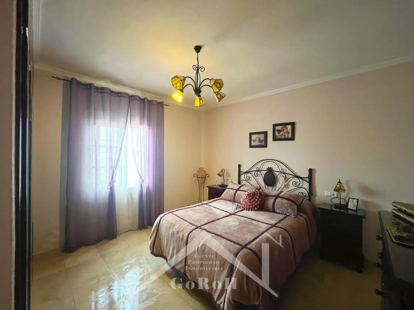 Dormitori de Casa o xalet en venda en Almadén de la Plata amb Jardí privat, Terrassa i Traster