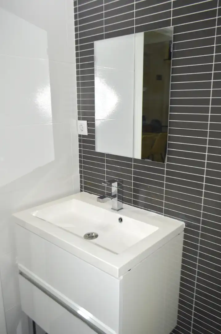 Badezimmer von Loft zur Miete in Manises mit Klimaanlage, Heizung und Möbliert