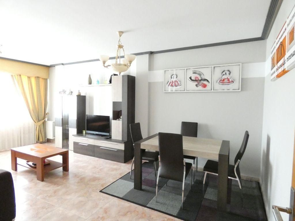 Living room of Flat to rent in Utebo  with Air Conditioner, Heating and Storage room