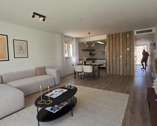 Sala d'estar de Apartament en venda en Santa Pola amb Aire condicionat, Calefacció i Jardí privat