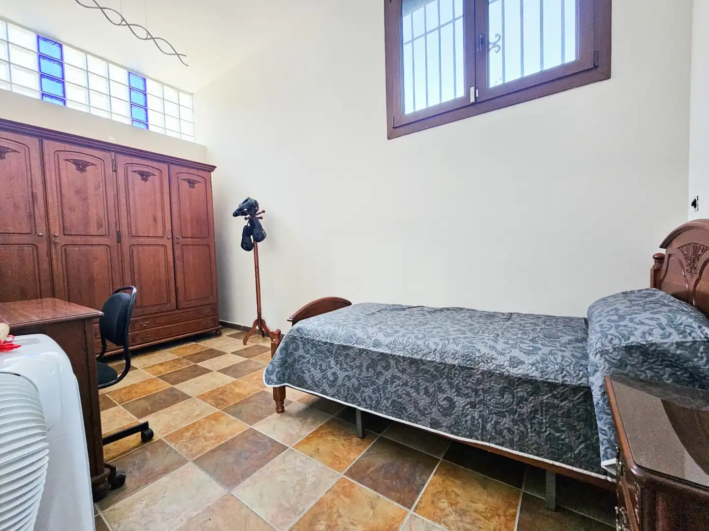Habitación de Casa o chalet en venta en La Guardia de Jaén con Aire acondicionado, Calefacción y Jardín privado