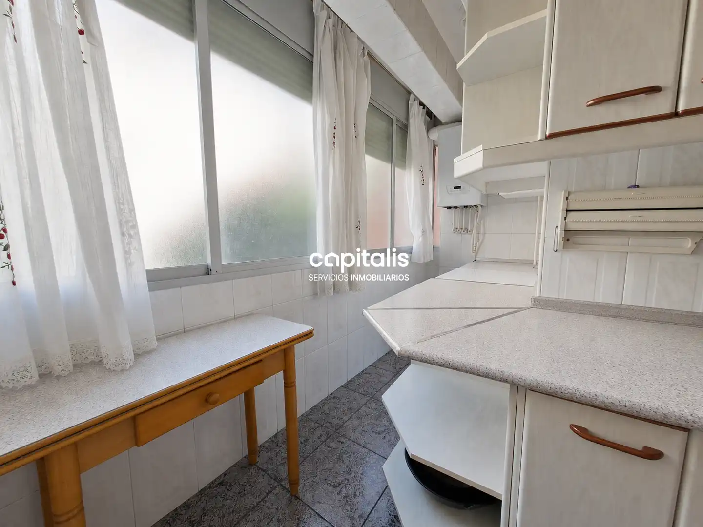 Küche von Wohnung zur Miete in Madrid mit Klimaanlage und Heizung
