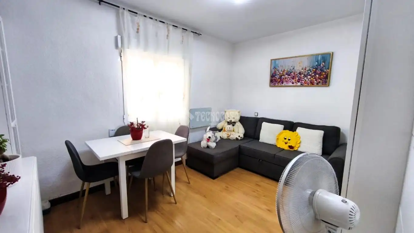 Wohnzimmer von Wohnung zum Verkauf in Madrid mit Heizung