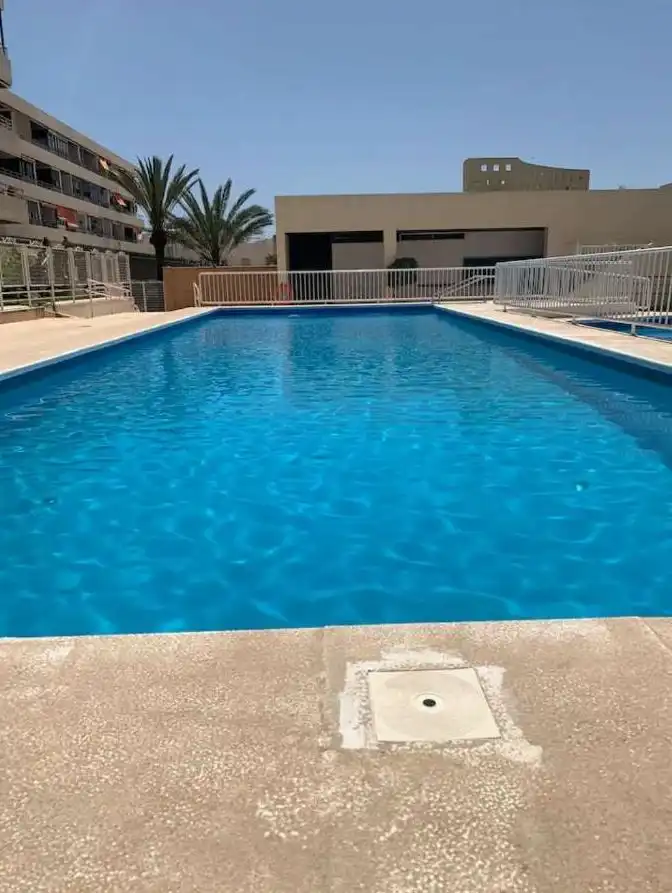 Piscina de Apartamento en venta en Torremolinos con Aire acondicionado, Calefacción y Piscina