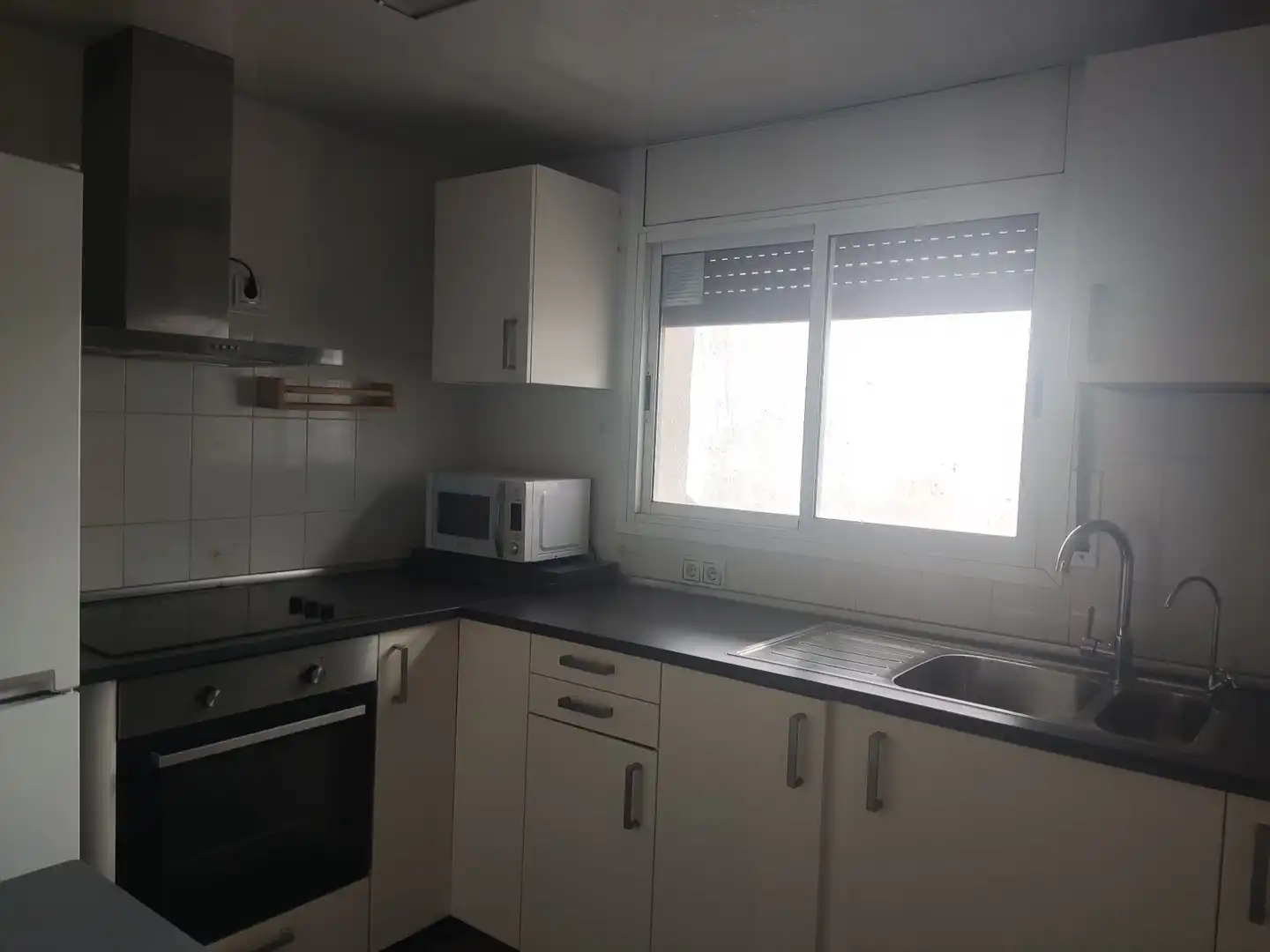Küche von Wohnung zum Verkauf in Castelldefels mit Klimaanlage, Heizung und Terrasse