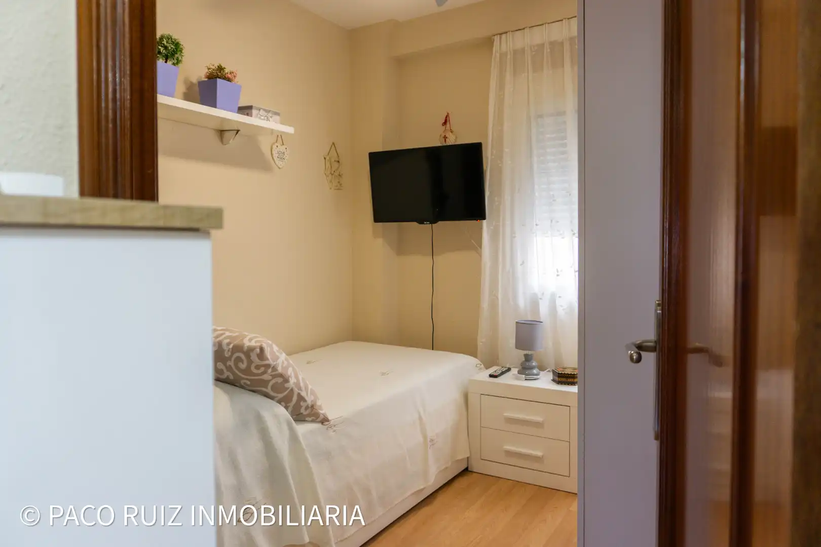 Dormitori de Pis en venda en Almería amb Balcó