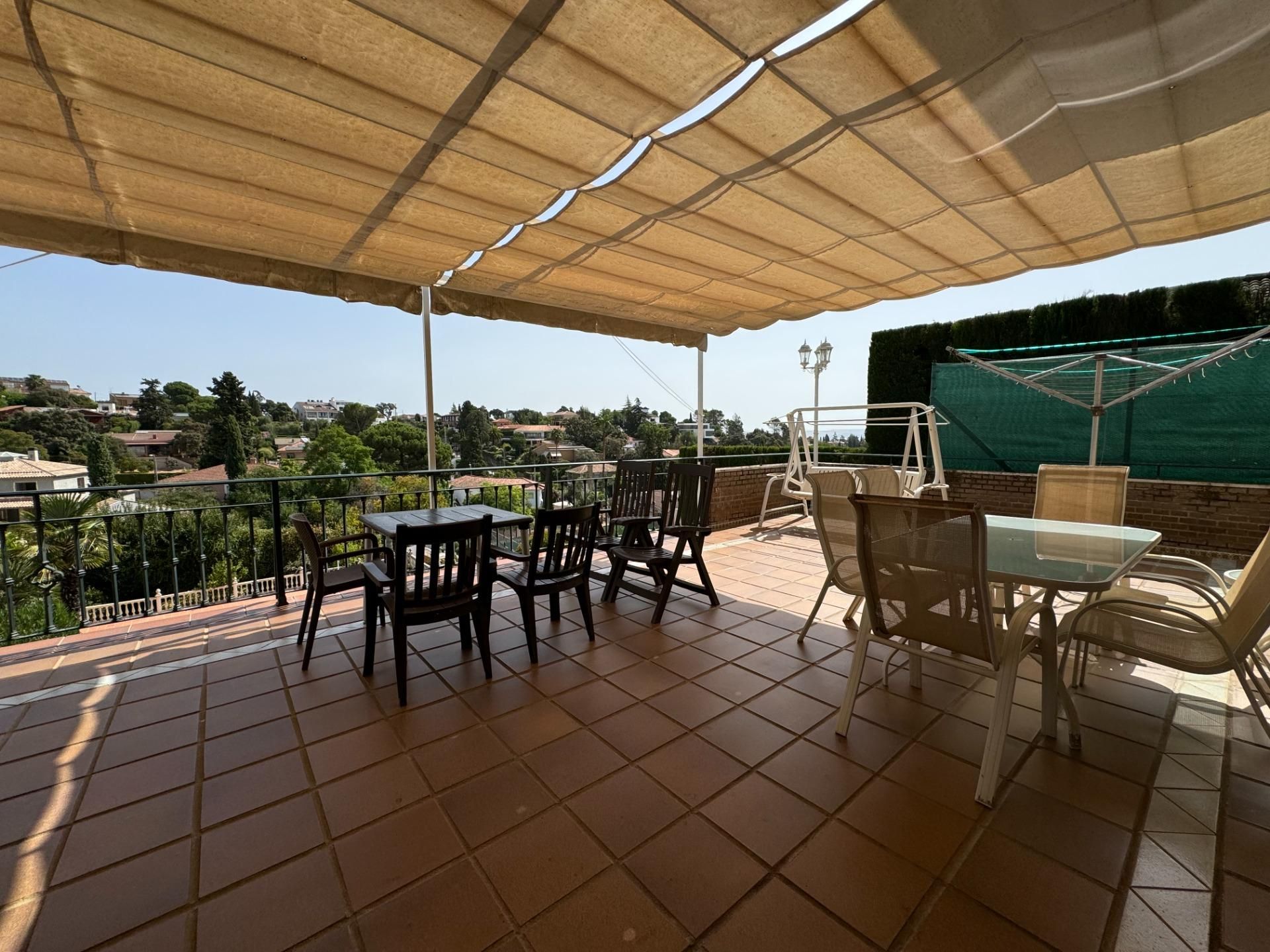 Terrace of House or chalet for sale in  Córdoba Capital  with Air Conditioner, Heating and Private garden
