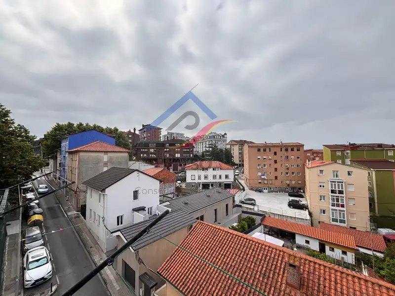 Vista exterior de Ático de alquiler en Santander con Calefacción, Amueblado y Horno