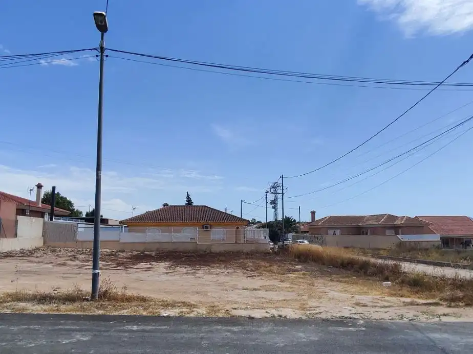Residential land for sale in Partida la Matanza 11