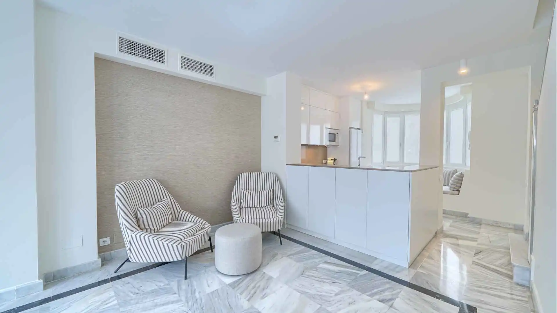 Apartment with pool for sale in Marbella Centro, imagen 8