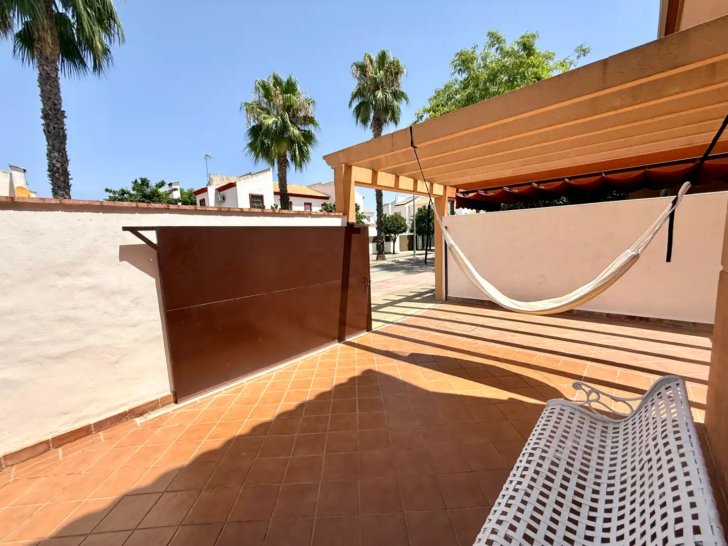 Terrassa de Casa adosada en venda en Espartinas amb Jardí privat, Terrassa i Piscina