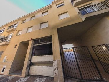 Parcheggio in vendita a INES