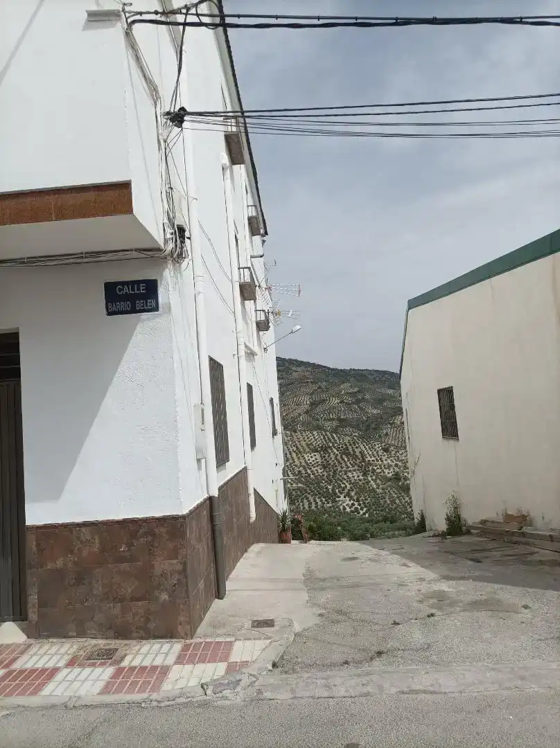 Vista exterior de Casa adosada en venda en Noalejo amb Aire condicionat, Jardí privat i Traster