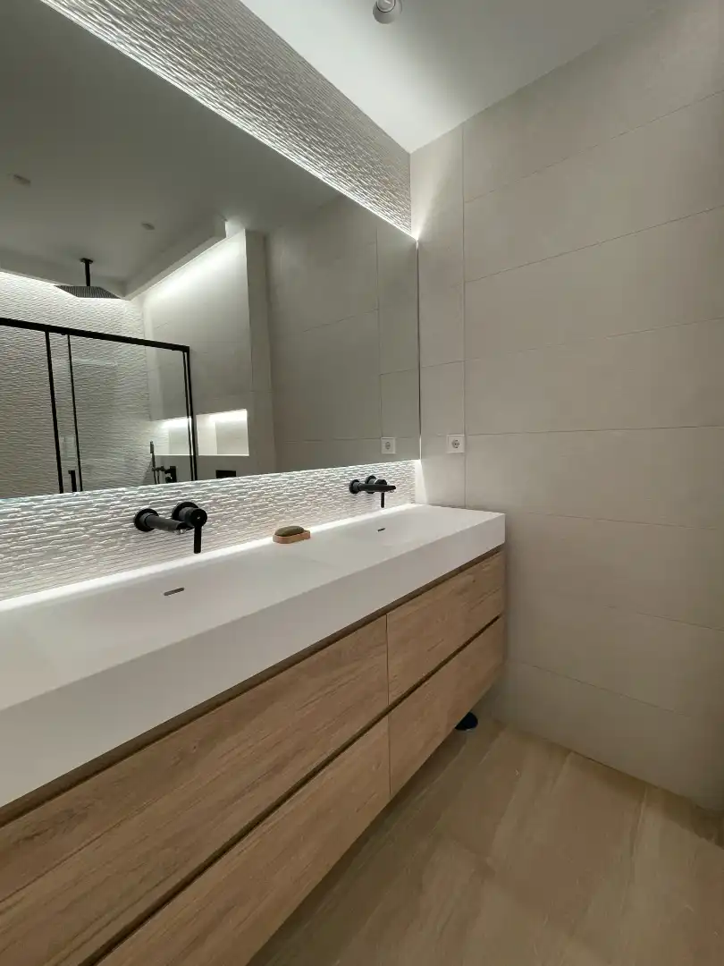 Baño de Casa o chalet en venta en Madrid con Aire acondicionado, Calefacción y Jardín privado