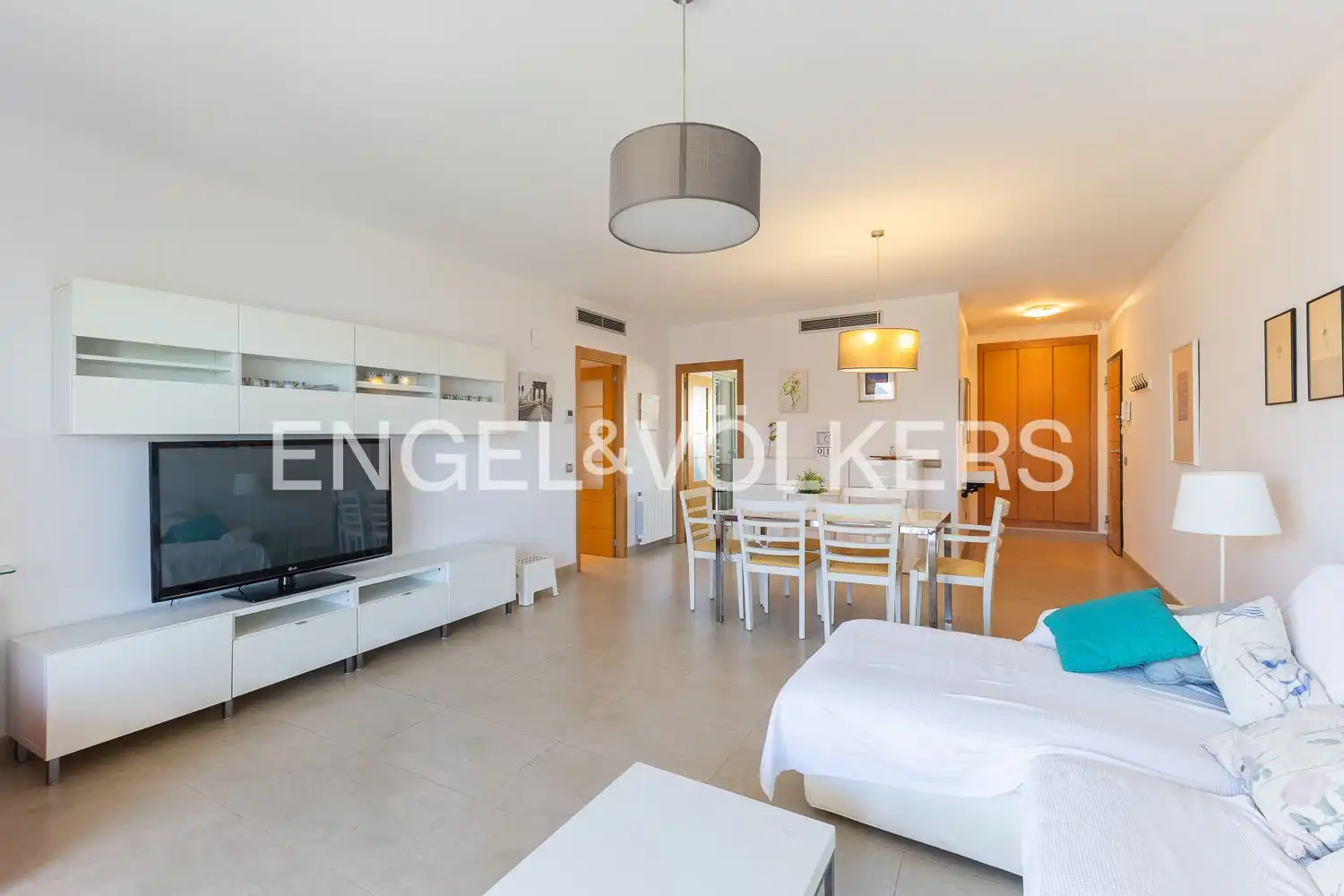 Living room of Flat for rent in Oropesa del Mar / Orpesa  with Air Conditioner, Heating and Private garden