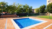 Piscina de Apartament en venda en Viladecans amb Aire condicionat i Terrassa