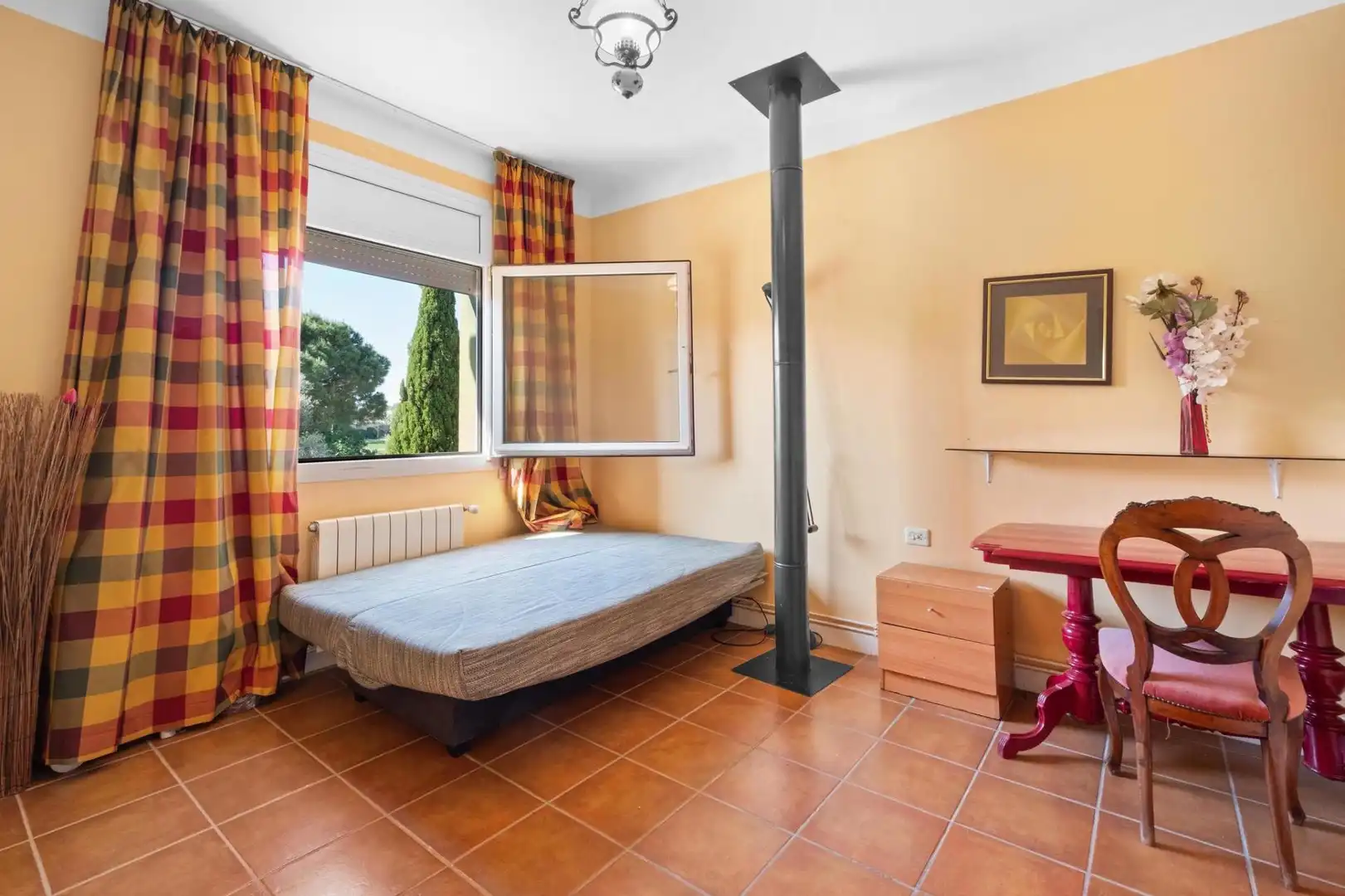 Bedroom of Houses for sale in Sant Pere Pescador  with Air Conditioner, Heating and Private garden