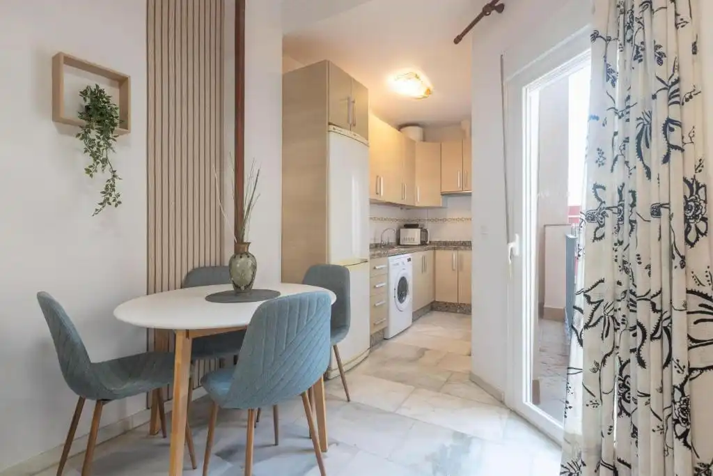 Kitchen of Attic for sale in Fuengirola  with Air Conditioner, Terrace and Oven