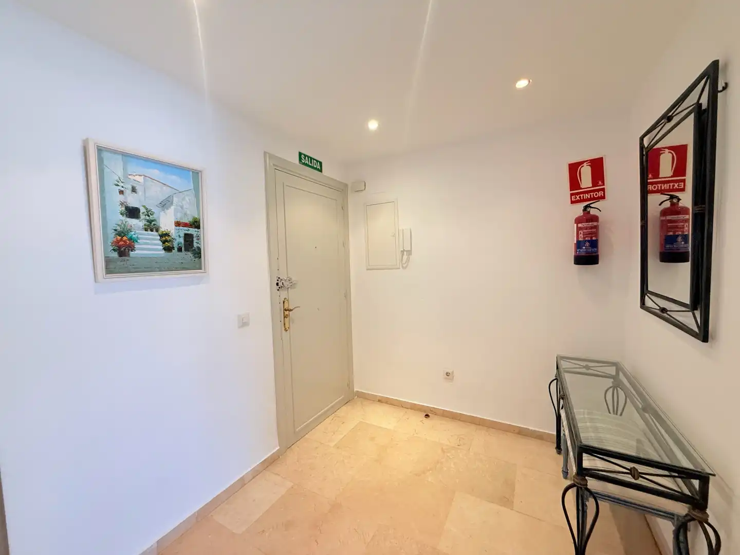 Apartamento de alquiler en Marbella con Terraza, Piscina y Piscina comunitaria
