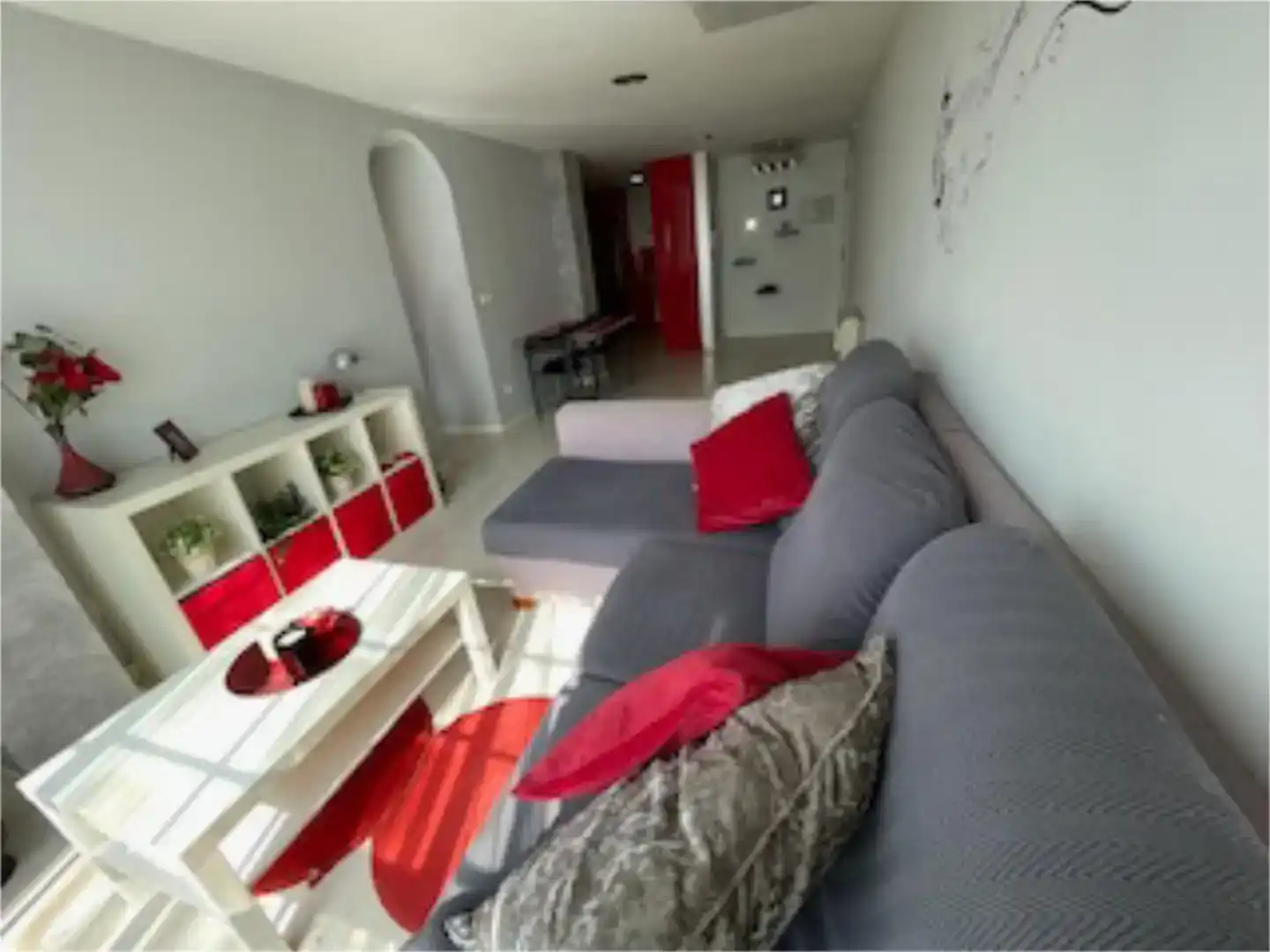 Sala d'estar de Pis en venda en Pontecesures amb Parquet, Traster i Moblat