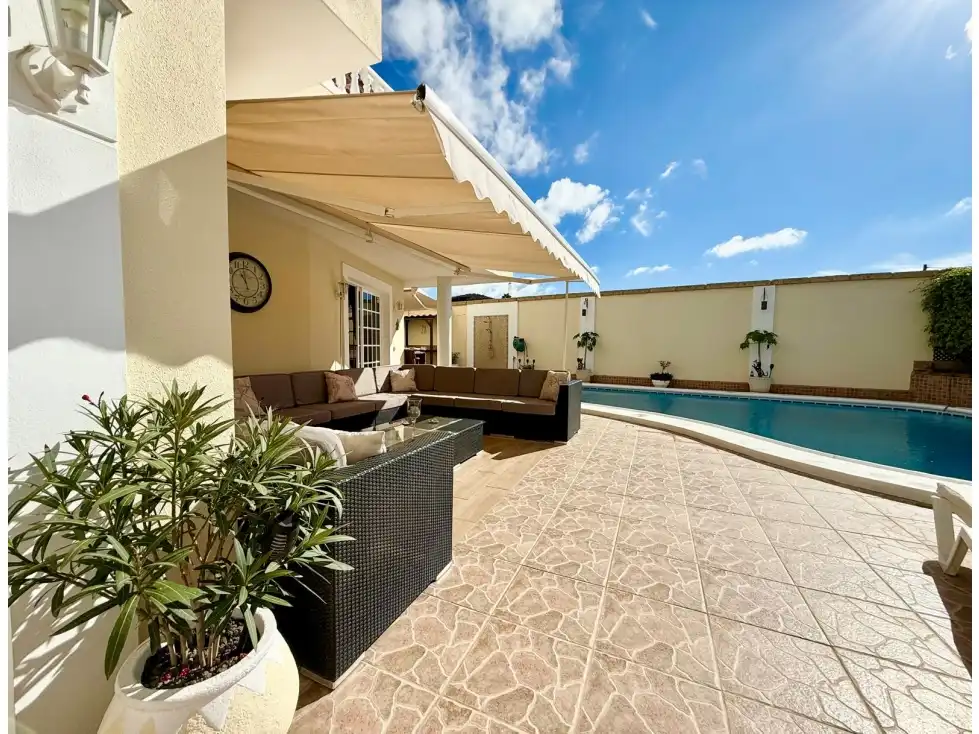 Terraza de Casa o chalet en venta en Arona con Terraza, Piscina y Amueblado