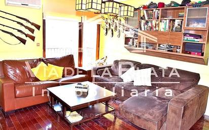 Living room of Flat for sale in Salamanca Capital  with Heating and Terrace