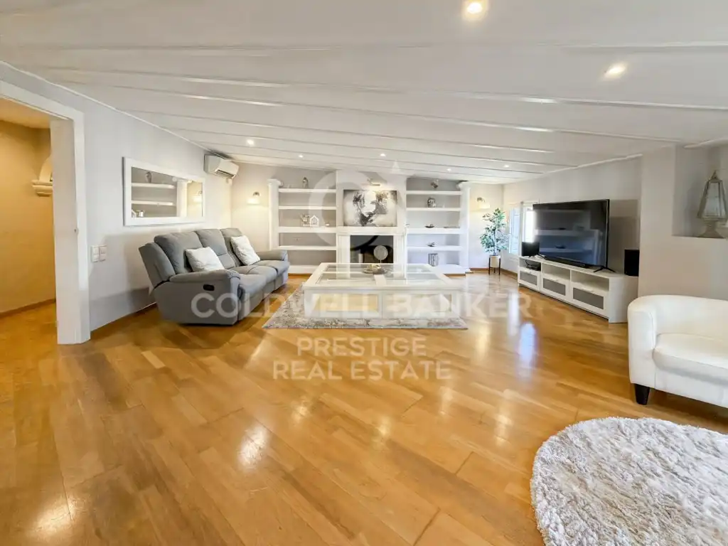Piso con ascensor en venta en Gran Via Corts Catalanes