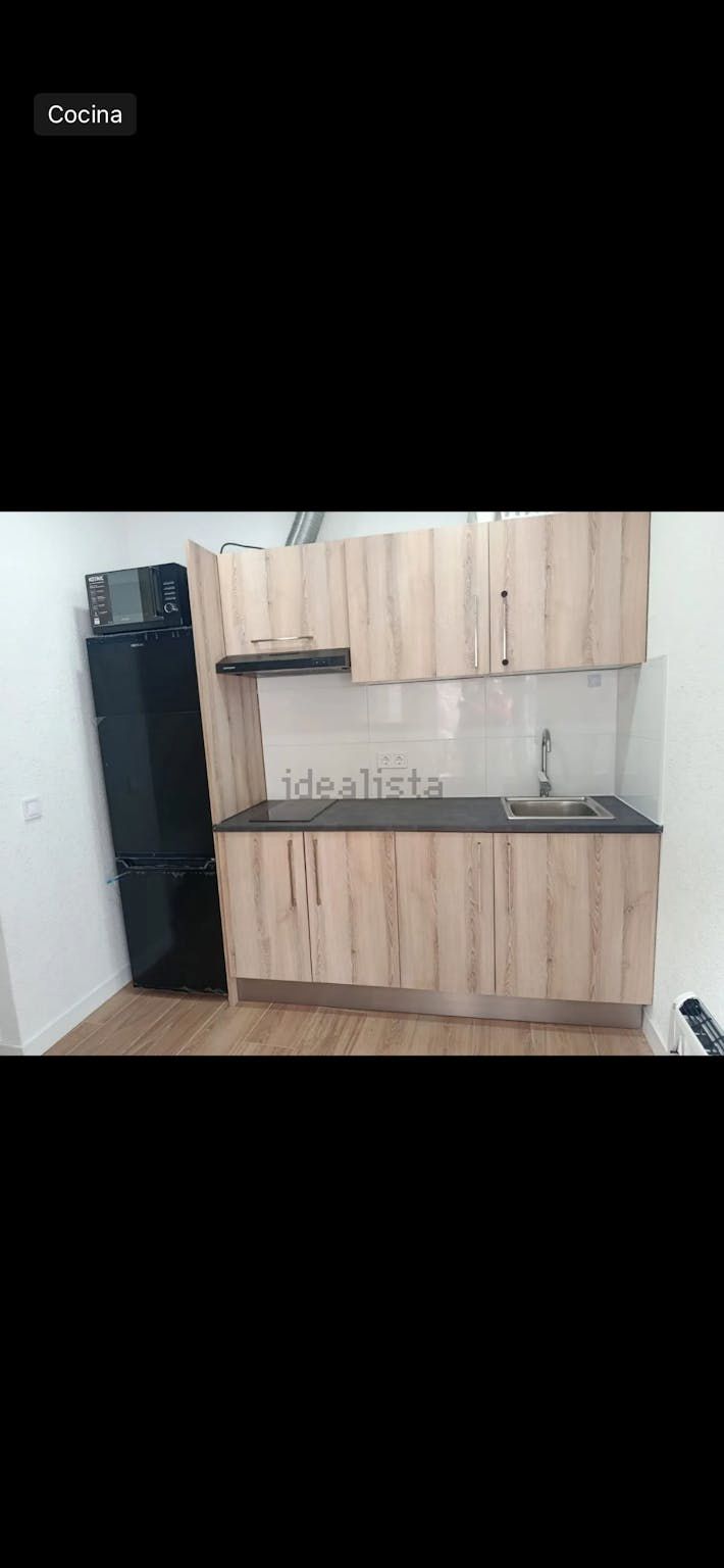 Cocina de Piso de alquiler en  Madrid Capital con Aire acondicionado, Calefacción y Jardín privado