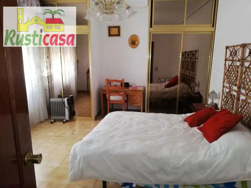 Habitación de Dúplex en venta en Bailén con Calefacción, Terraza y Trastero