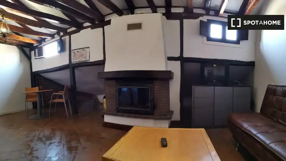 Sala de estar de Piso de alquiler en Alcalá de Henares con Aire acondicionado, Calefacción y Amueblado