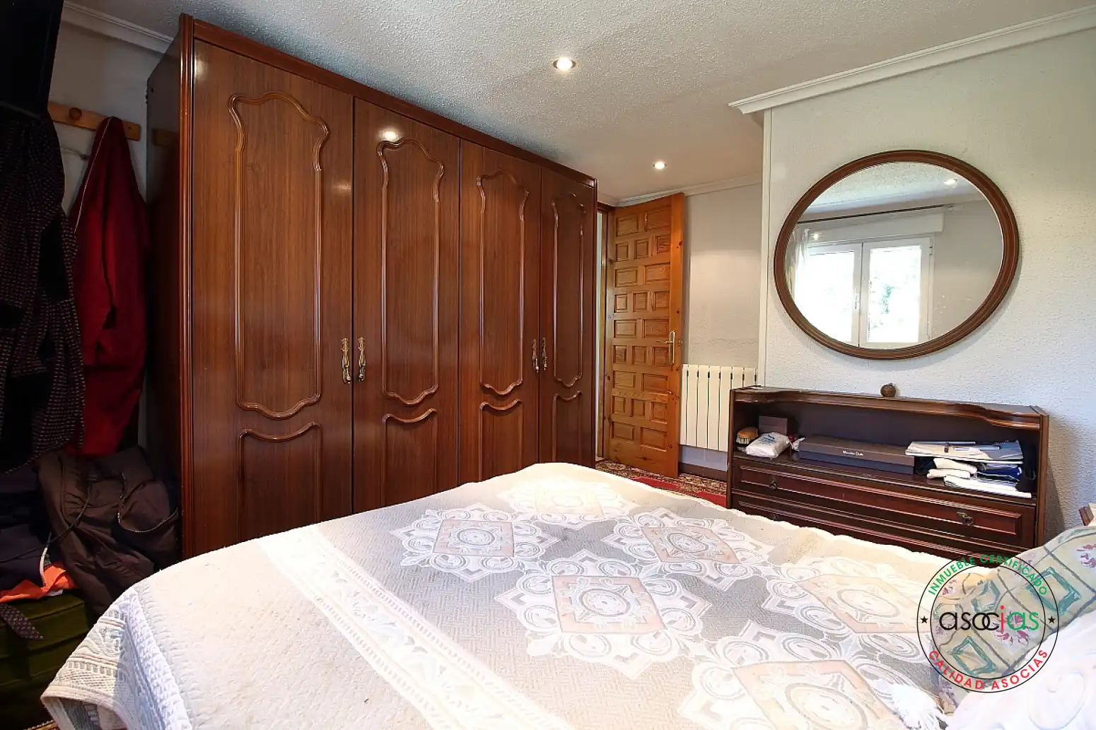 Habitación de Casa adosada en venta en Pravia con Calefacción