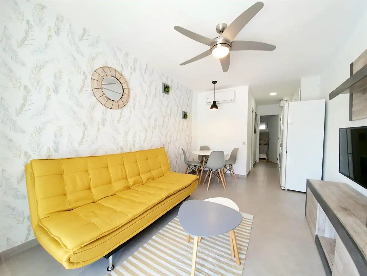 Sala de estar de Dúplex de alquiler en Villajoyosa / La Vila Joiosa con Piscina y Amueblado