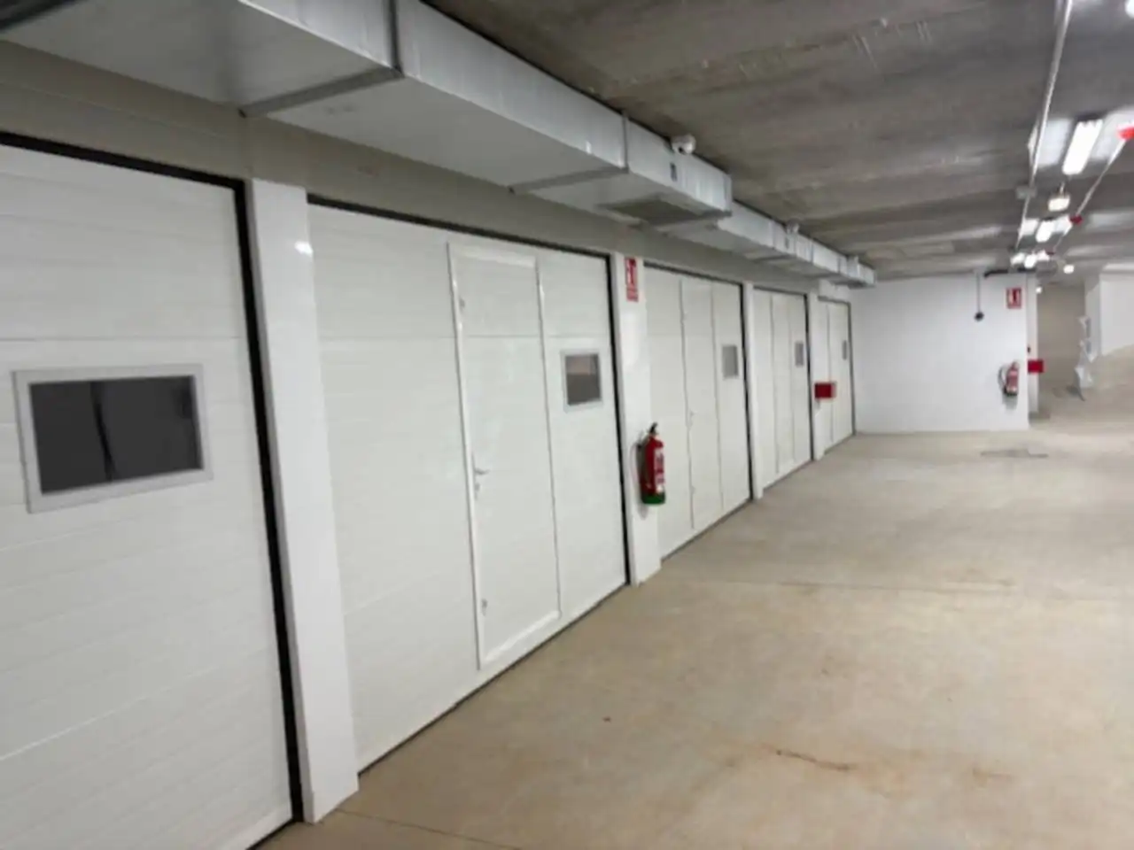 Parkplatz von Garage zur Miete in Llanes