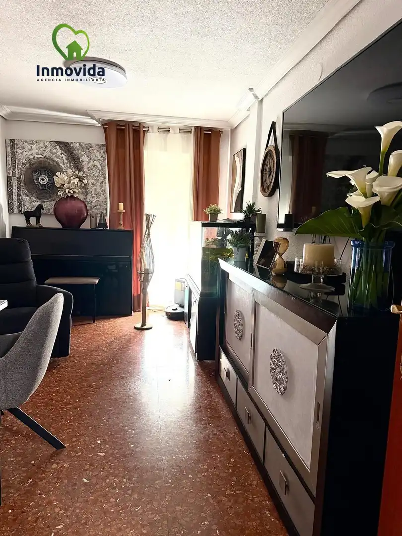 Sala d'estar de Pis en venda en  Córdoba Capital amb Aire condicionat i Terrassa