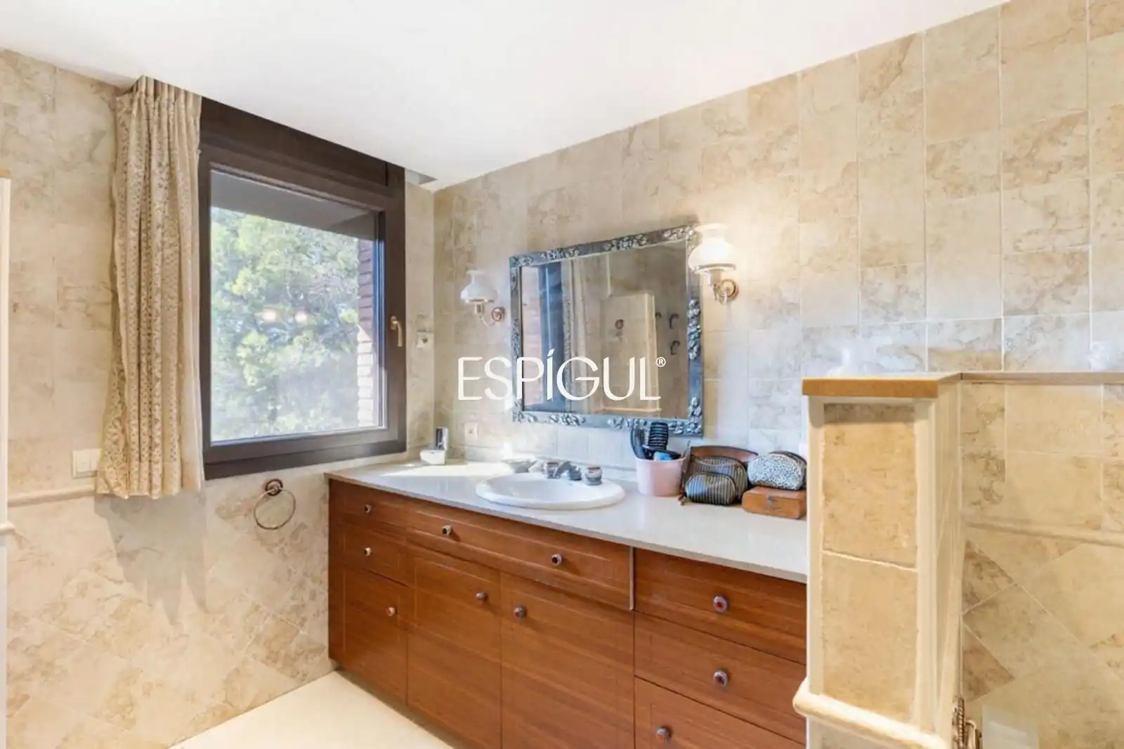 Baño de Casa o chalet de alquiler en Sant Cugat del Vallès con Aire acondicionado, Calefacción y Jardín privado