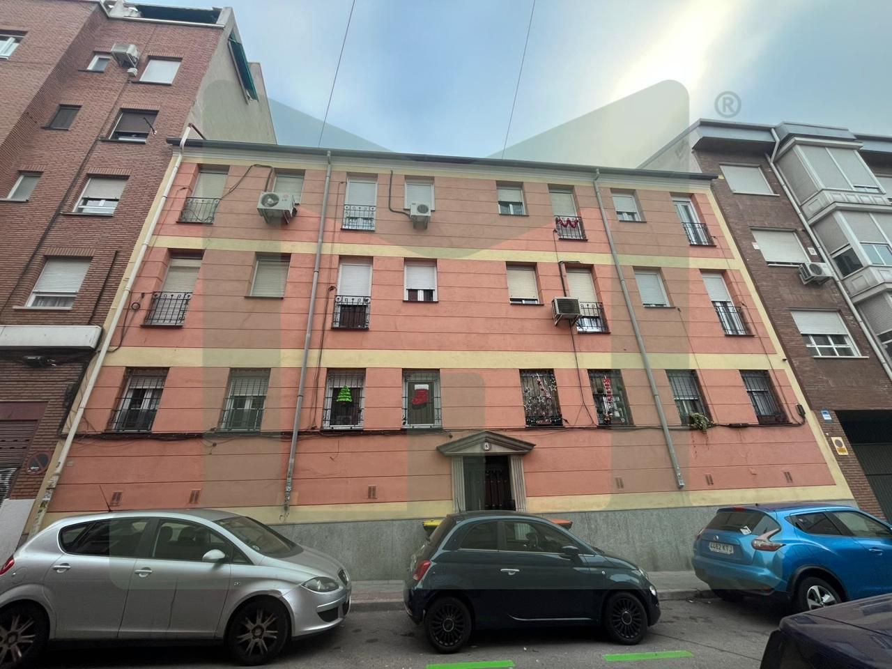 Exterior view of Planta baja for sale in  Madrid Capital