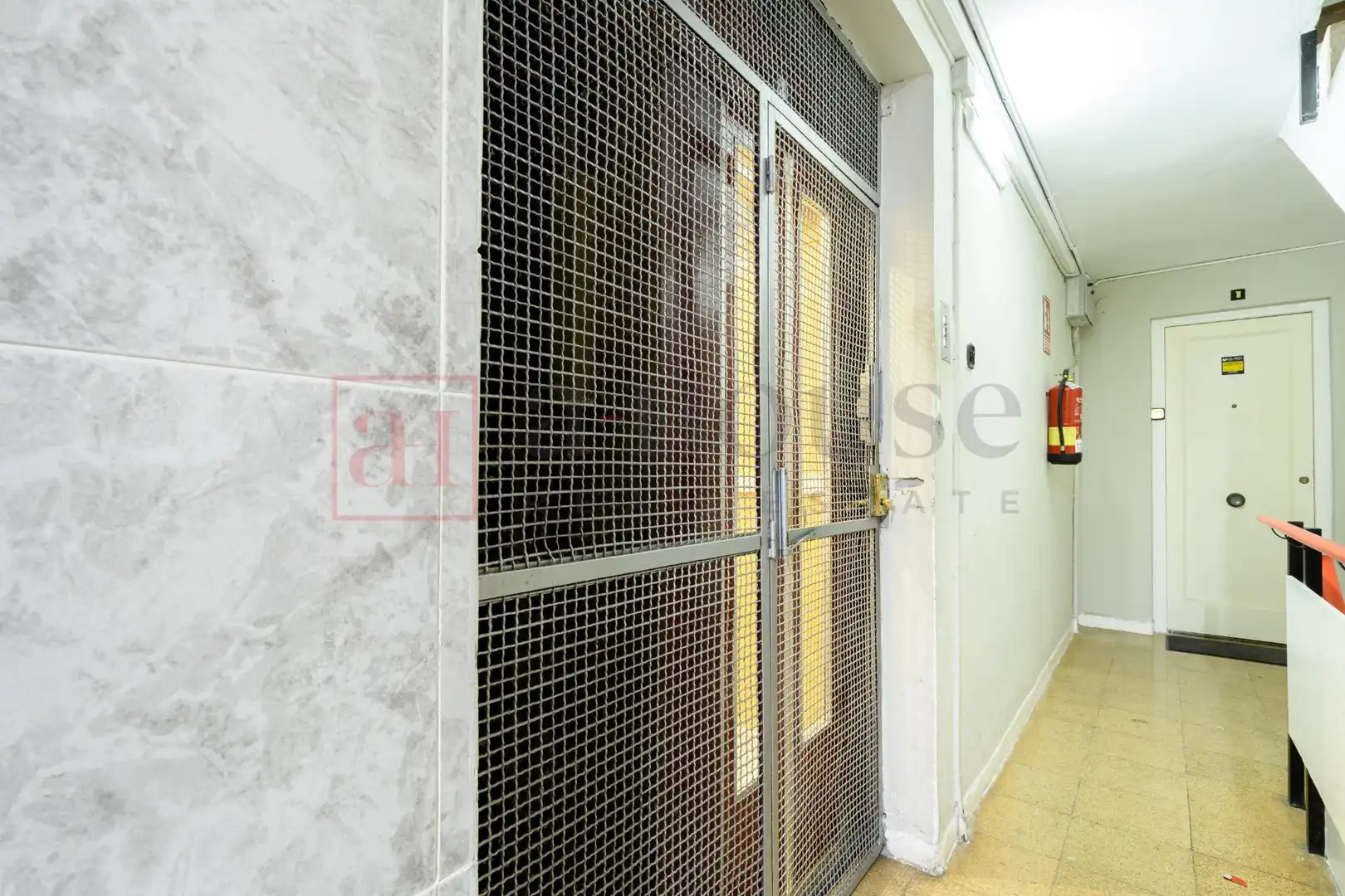 Piso en venta en Barcelona con Trastero y Balcón