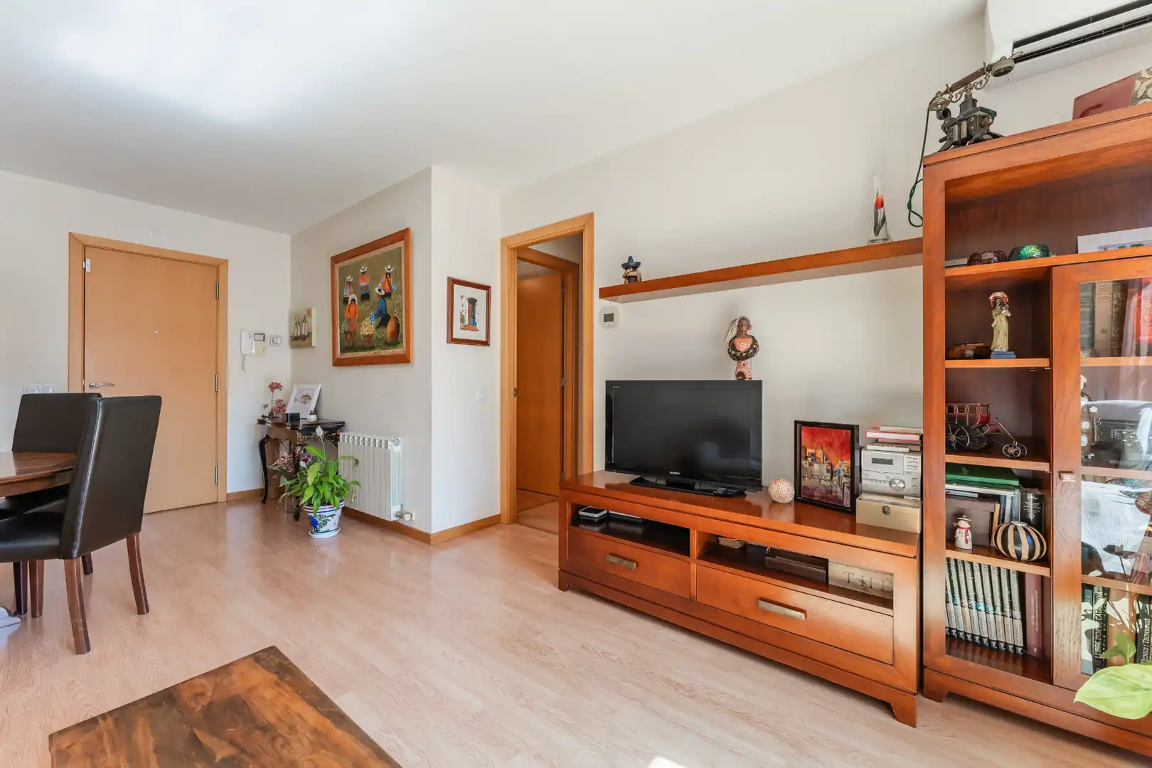 Sala d'estar de Pis en venda en La Garriga amb Aire condicionat, Calefacció i Parquet