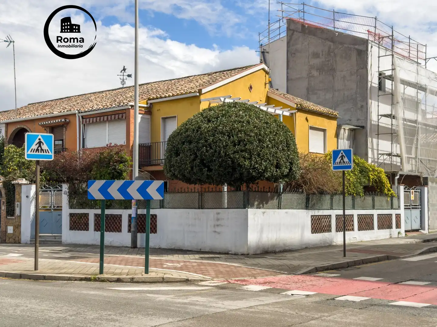 Exterior view of Houses for sale in Granada  with Terrace
