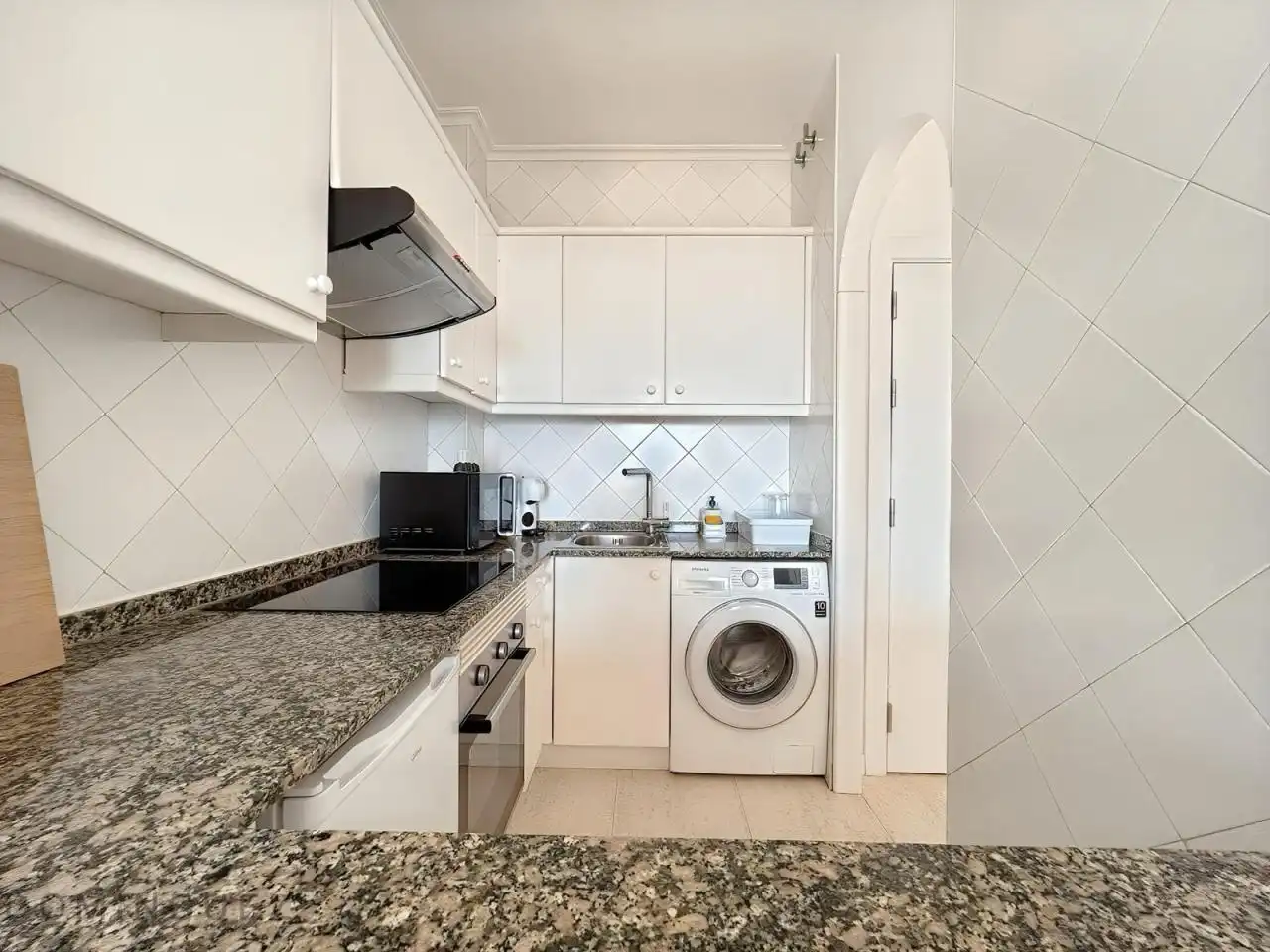 Küche von Wohnungen zur Miete in Vigo  mit Heizung, Terrasse und Möbliert