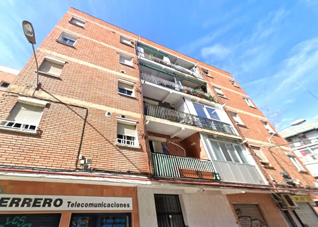 Vista exterior de Pis en venda en Alcalá de Henares