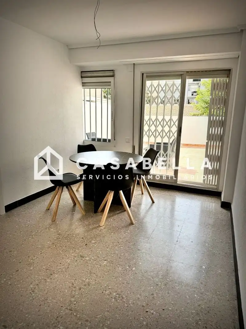 Flat for sale in Hermanos Villalonga, imagen 3