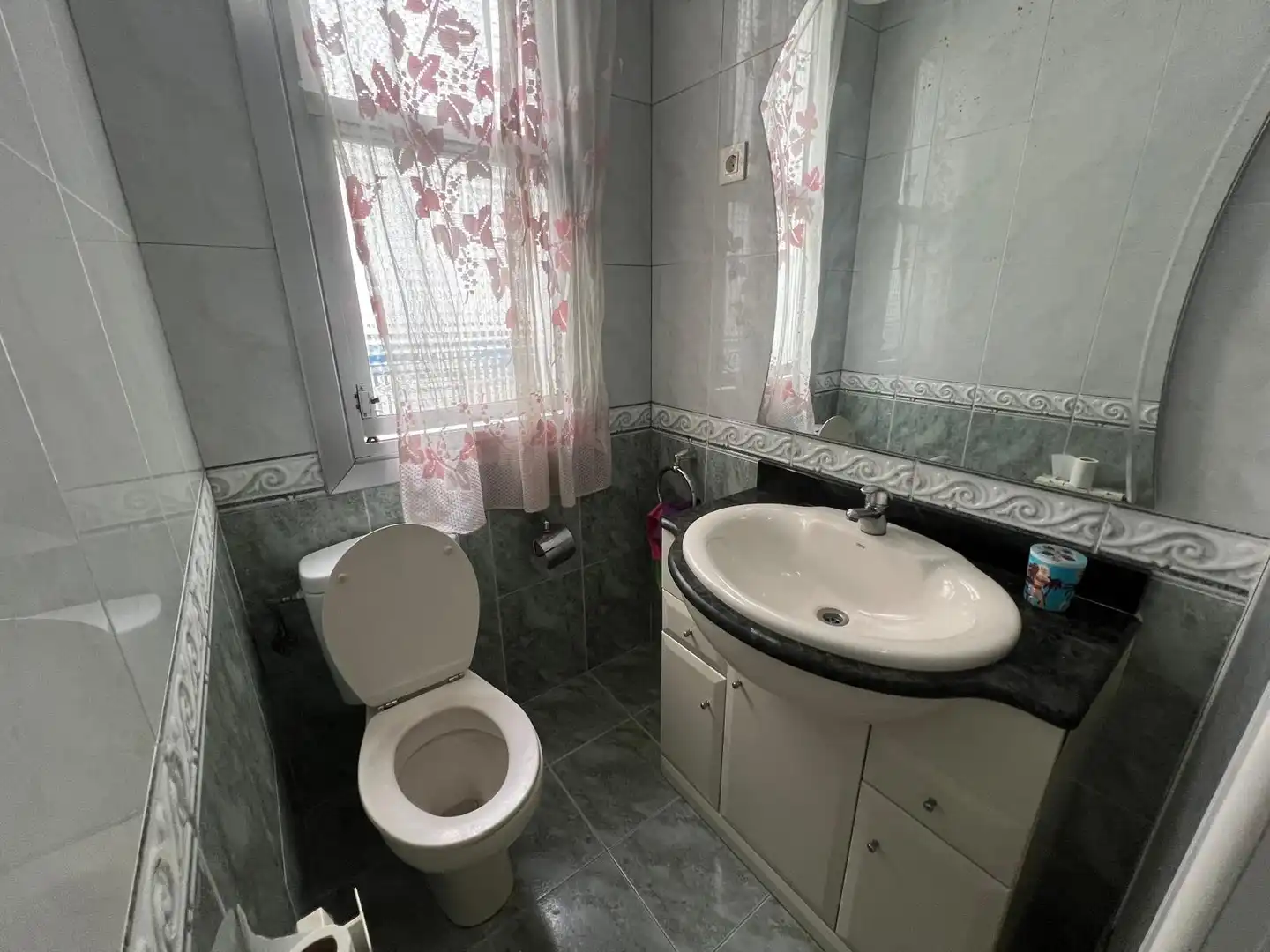 Bathroom of Flat for sale in Bilbao   with Heating and Balcony