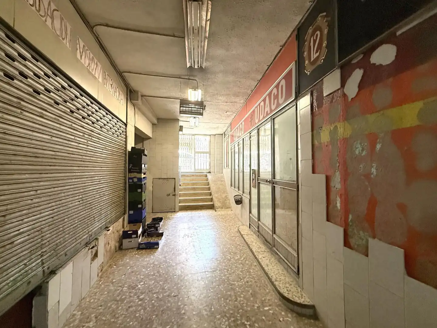 Local comercial en venda a Alcala