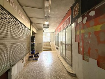 Local comercial en venda a Alcala