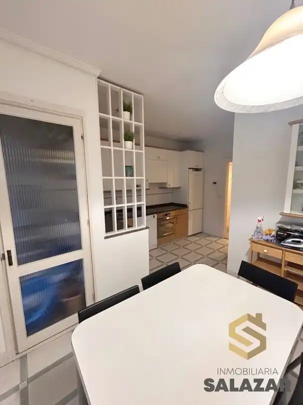 Cocina de Piso de alquiler en Bilbao  con Calefacción, Jardín privado y Terraza