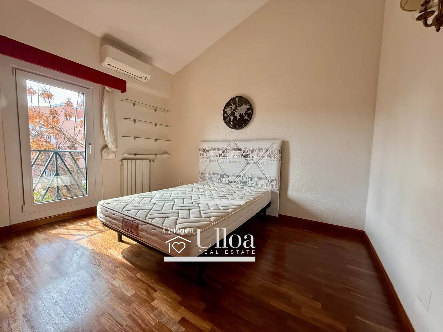 Dormitori de Casa o xalet en venda en Alicante / Alacant amb Aire condicionat, Calefacció i Jardí privat