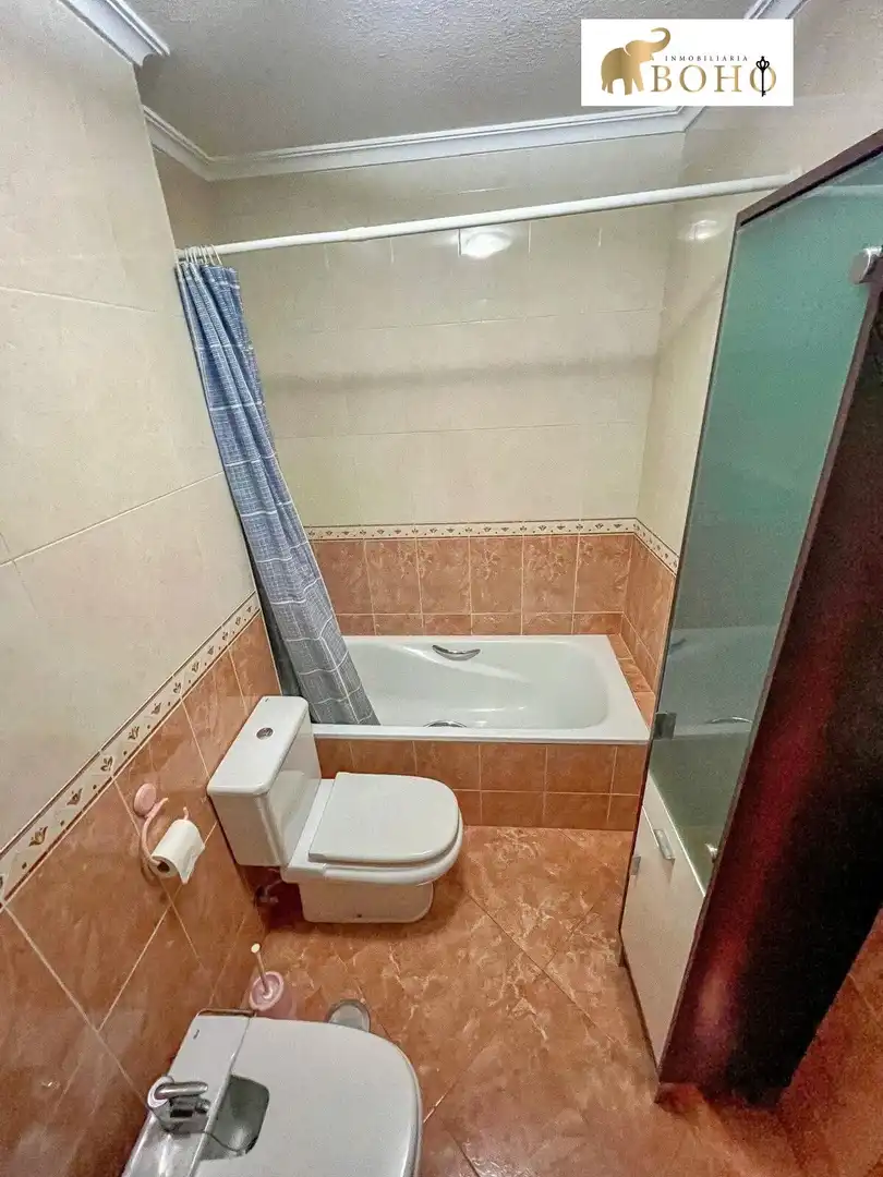 Flat with terrace to rent in Calle CATEDRATICO JOAQUIN RGUEZ 17, imagen 24