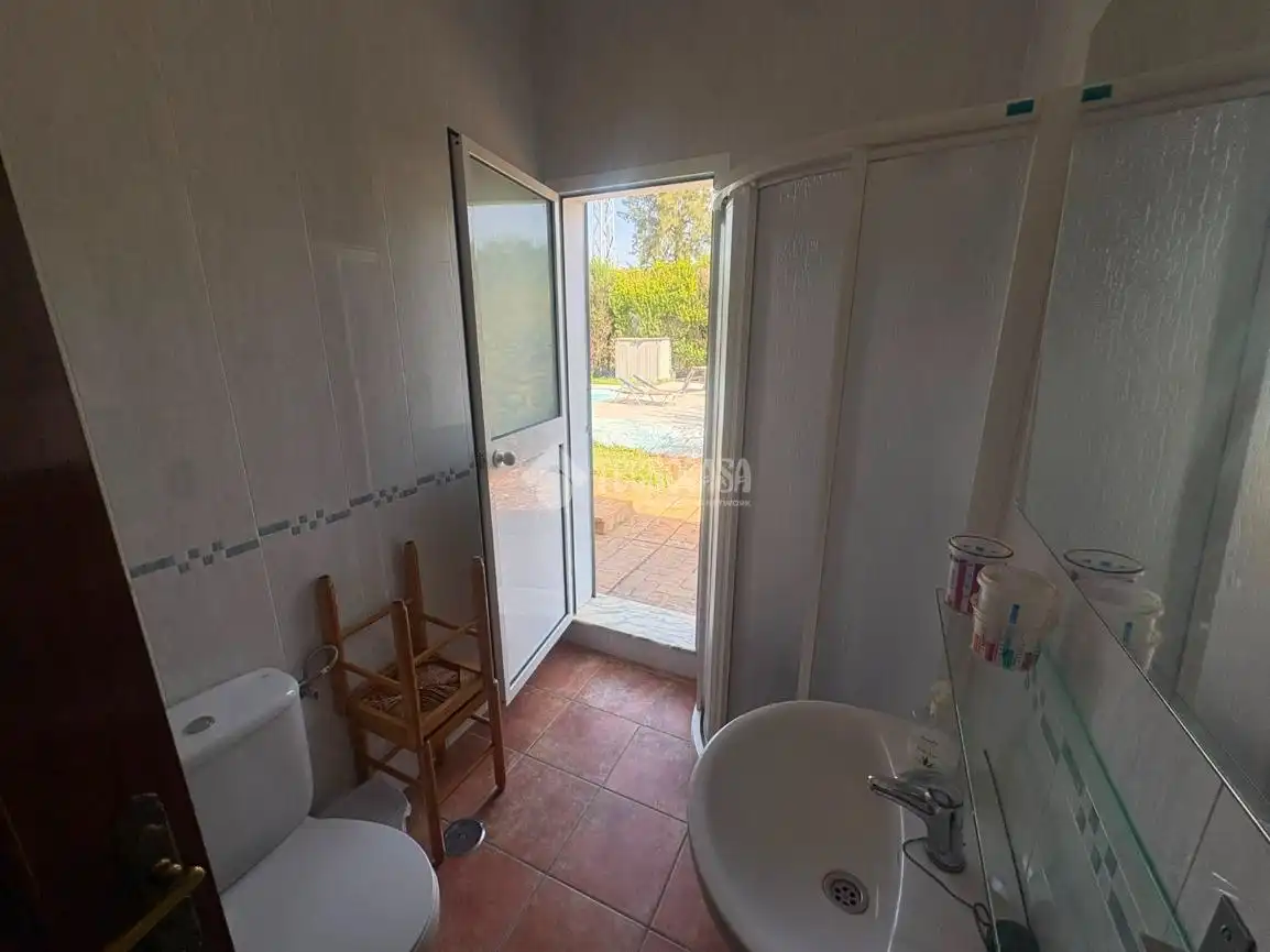 Baño de Casa o chalet en venta en Espartinas con Aire acondicionado, Calefacción y Jardín privado